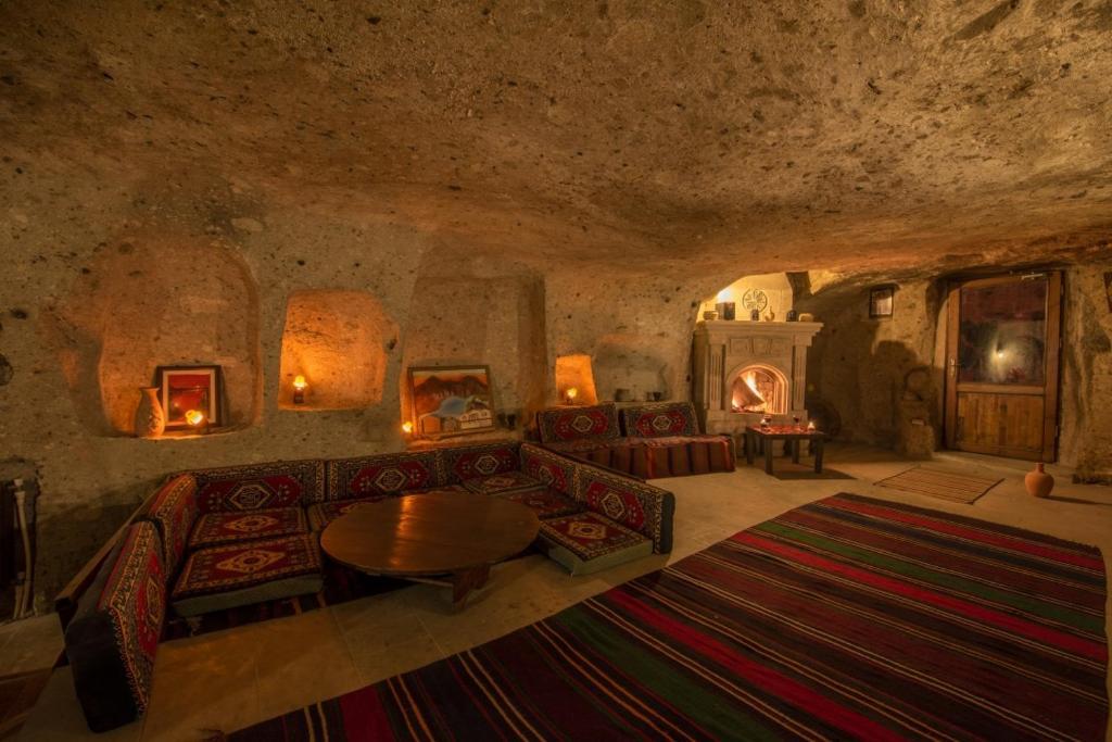 Cappadocia Antique Gelveri Cave Hotel Guzelyurt ภายนอก รูปภาพ